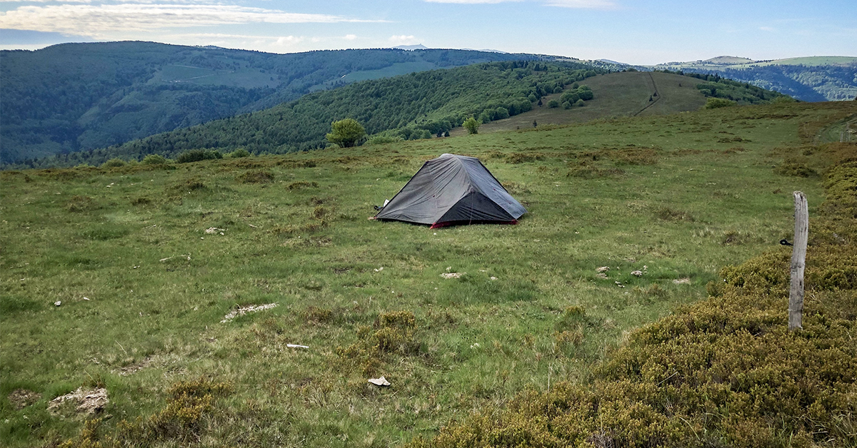 Bivouac dans les Vosges : ce qu’il faut connaître avant d’installer sa tente !
