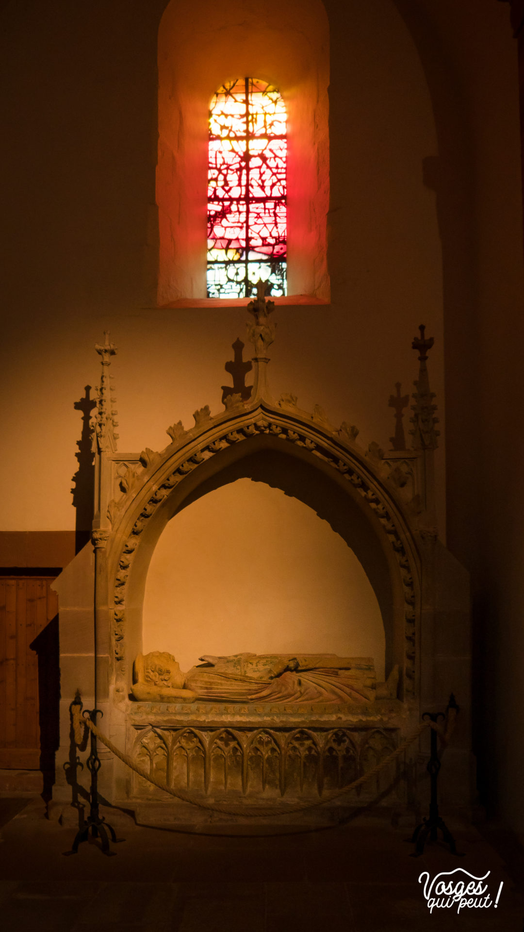 L'intérieur de l'église abbatiale St-Léger de Murbach en Alsace