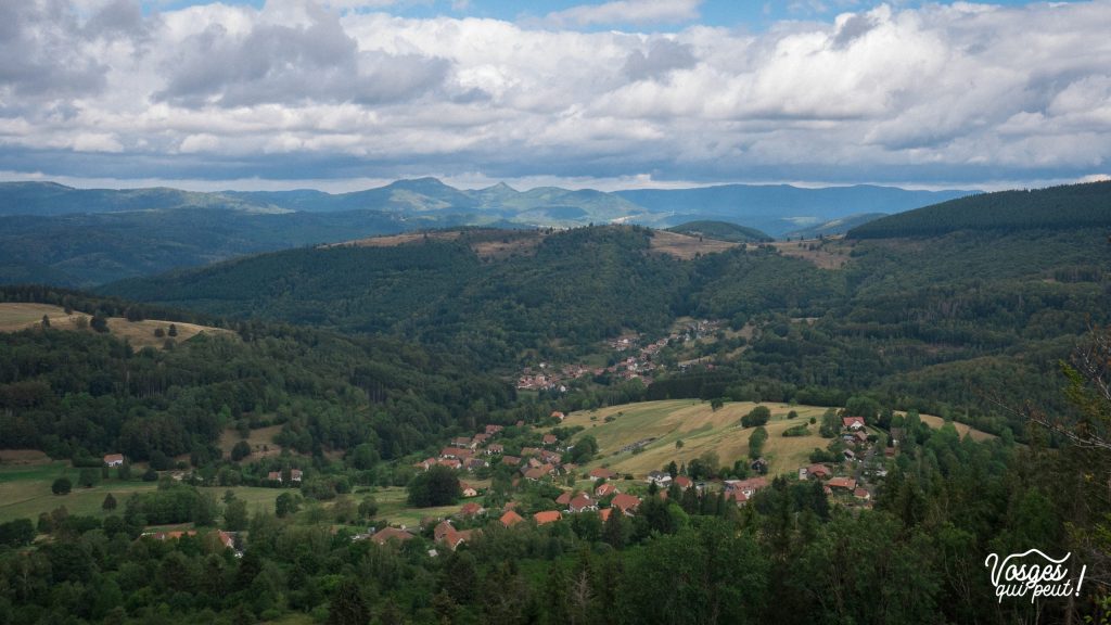 Paysage de la haute vallée de la Bruche depuis le château de la Roche