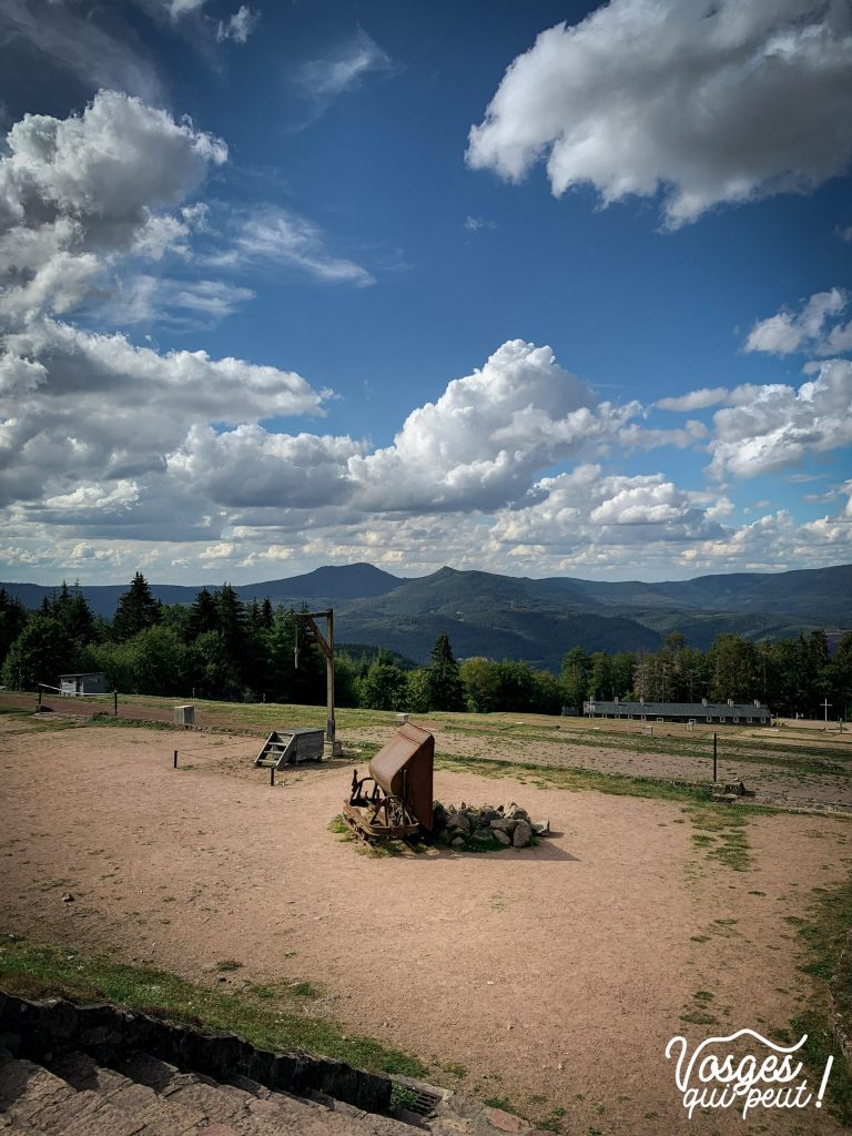 Place d'appel du camp de concentration du Struthof dans le Massif des Vosges
