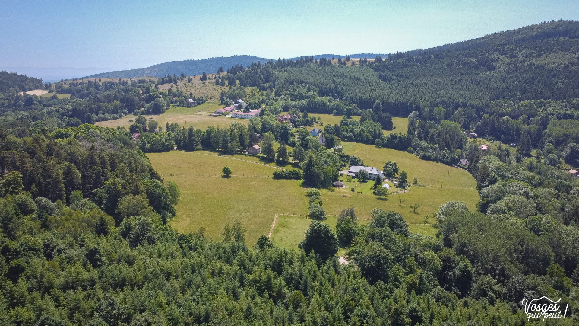 Vue aérienne sur le hameau du Muckenbach