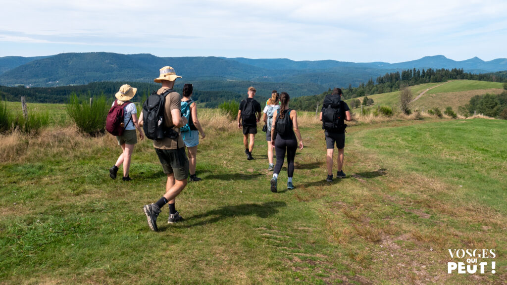 Groupe de randonneurs avec Columbia Hike Society Vosges