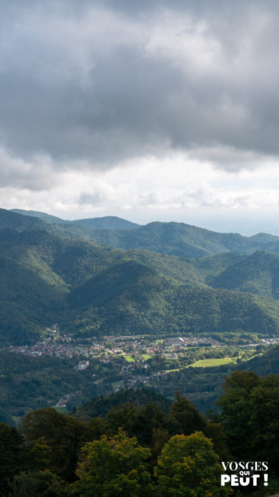 Vue sur la vallée de Thann depuis le Thanner Hubel