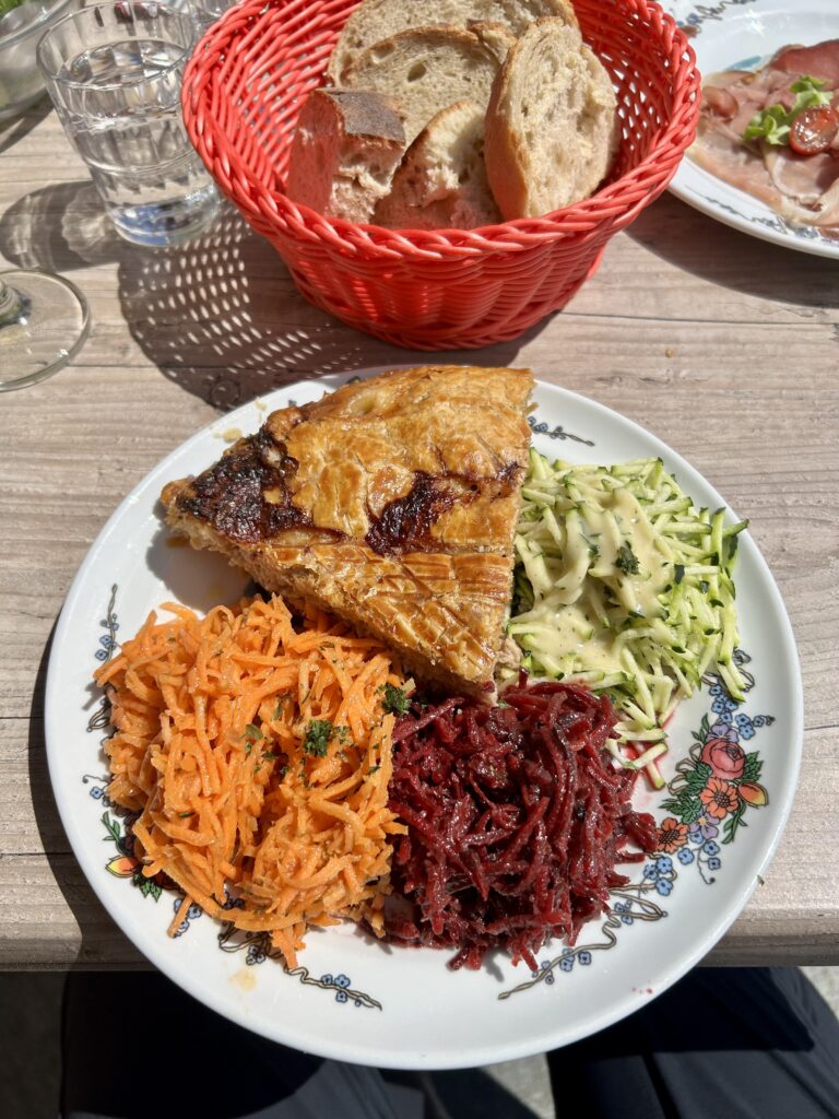 Tourte à la viande à la ferme-auberge du Firstmiss dans le massif des Vosges