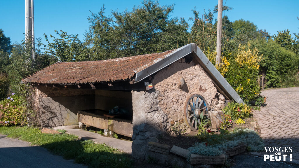 Lavoir de Coinchimont dans le massif des Vosges le long des Grandes Échappées Vosgiennes