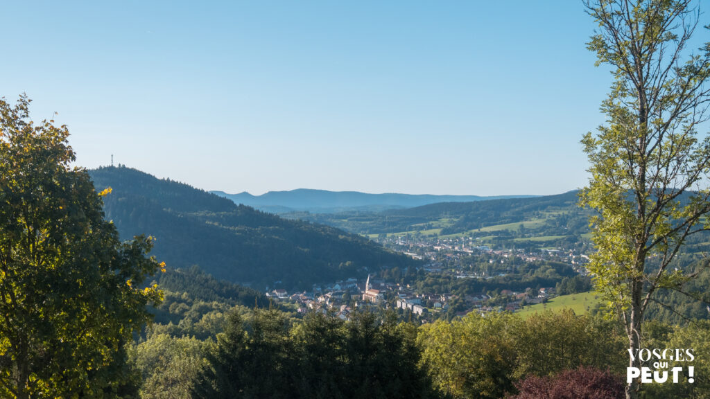 Vue sur Plainfaing et Fraize dans le massif des Vosges