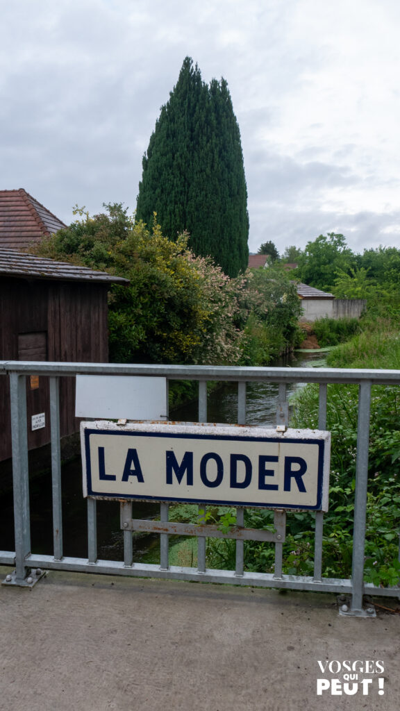 Panneau directionnel de la Moder à Ingwiller